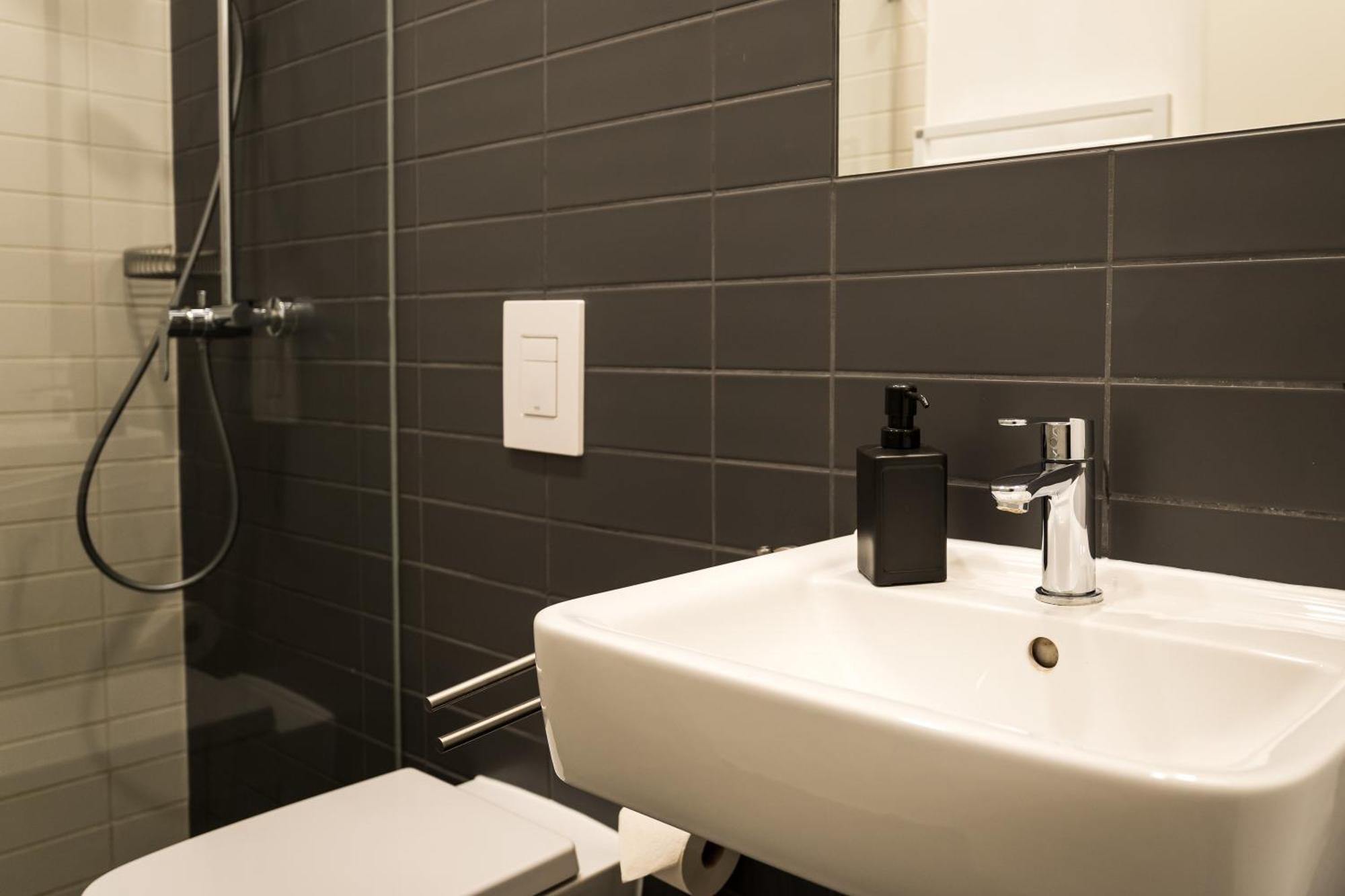 Homaris Apartments Schlueterstrasse Берлин Экстерьер фото