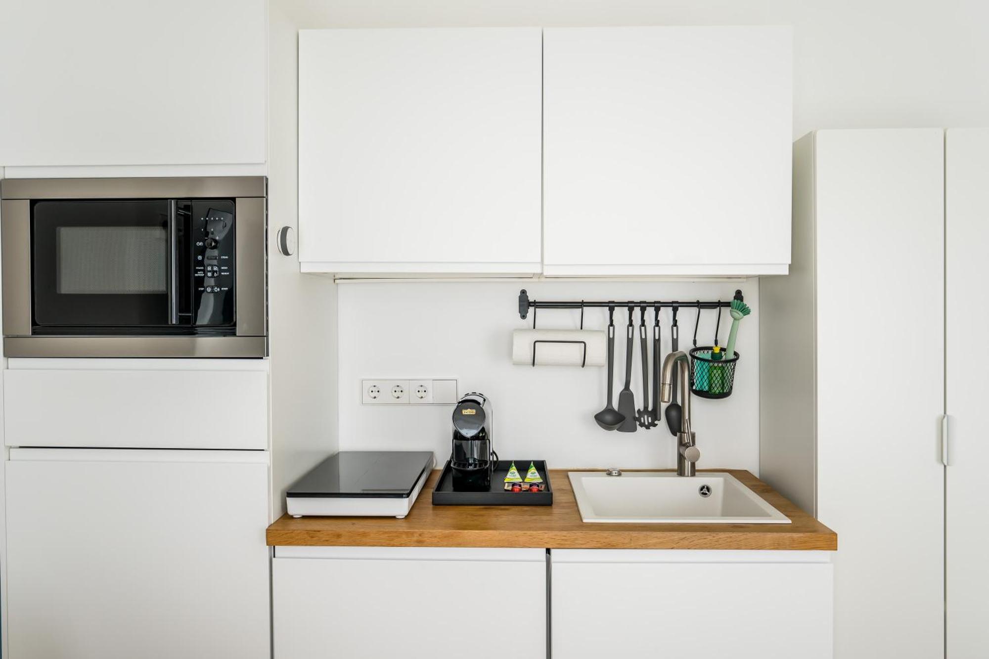 Homaris Apartments Schlueterstrasse Берлин Экстерьер фото