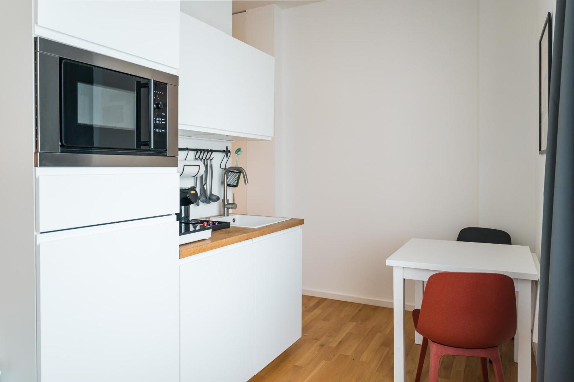 Homaris Apartments Schlueterstrasse Берлин Экстерьер фото